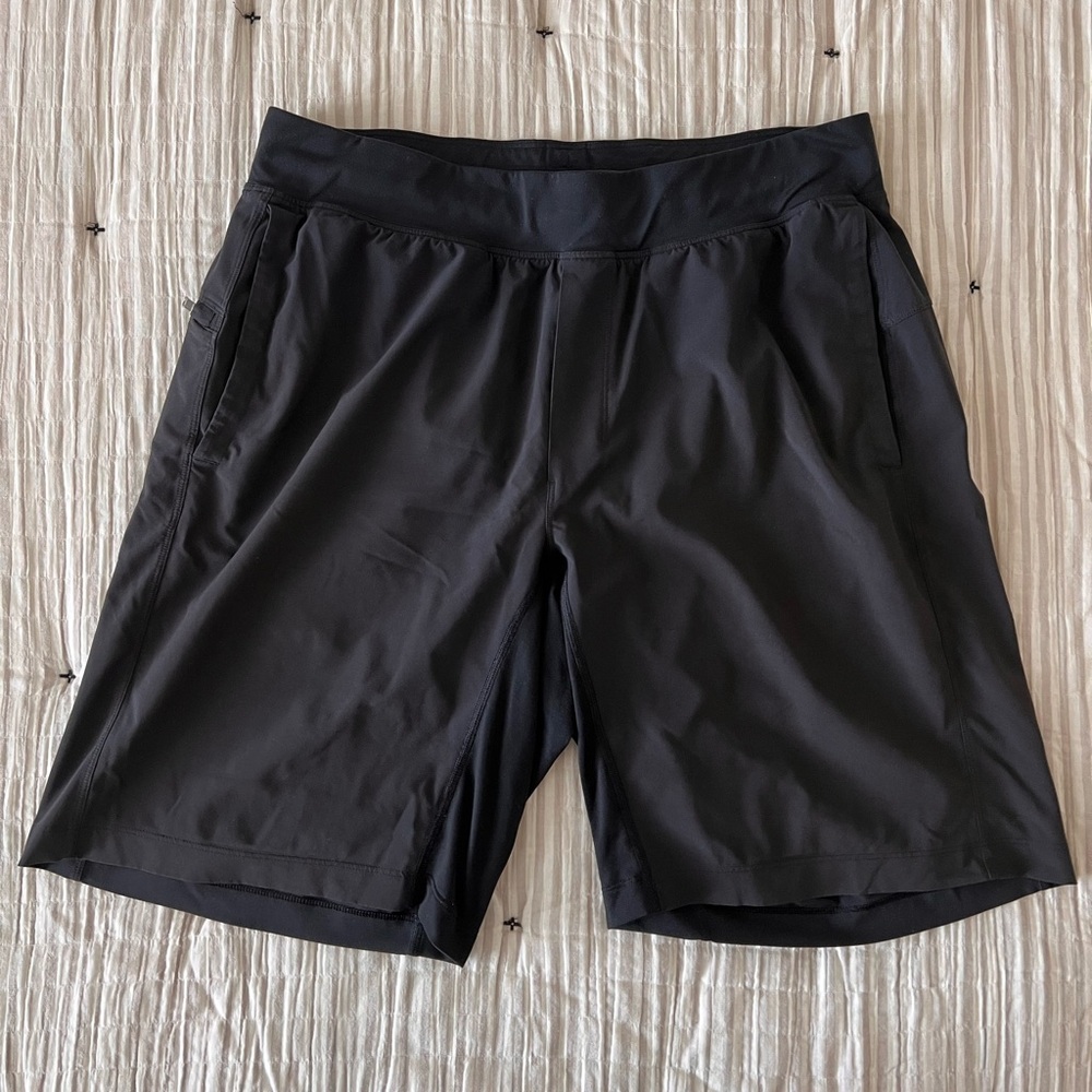 LULU LEMON T.H.E. 9” Black Shorts